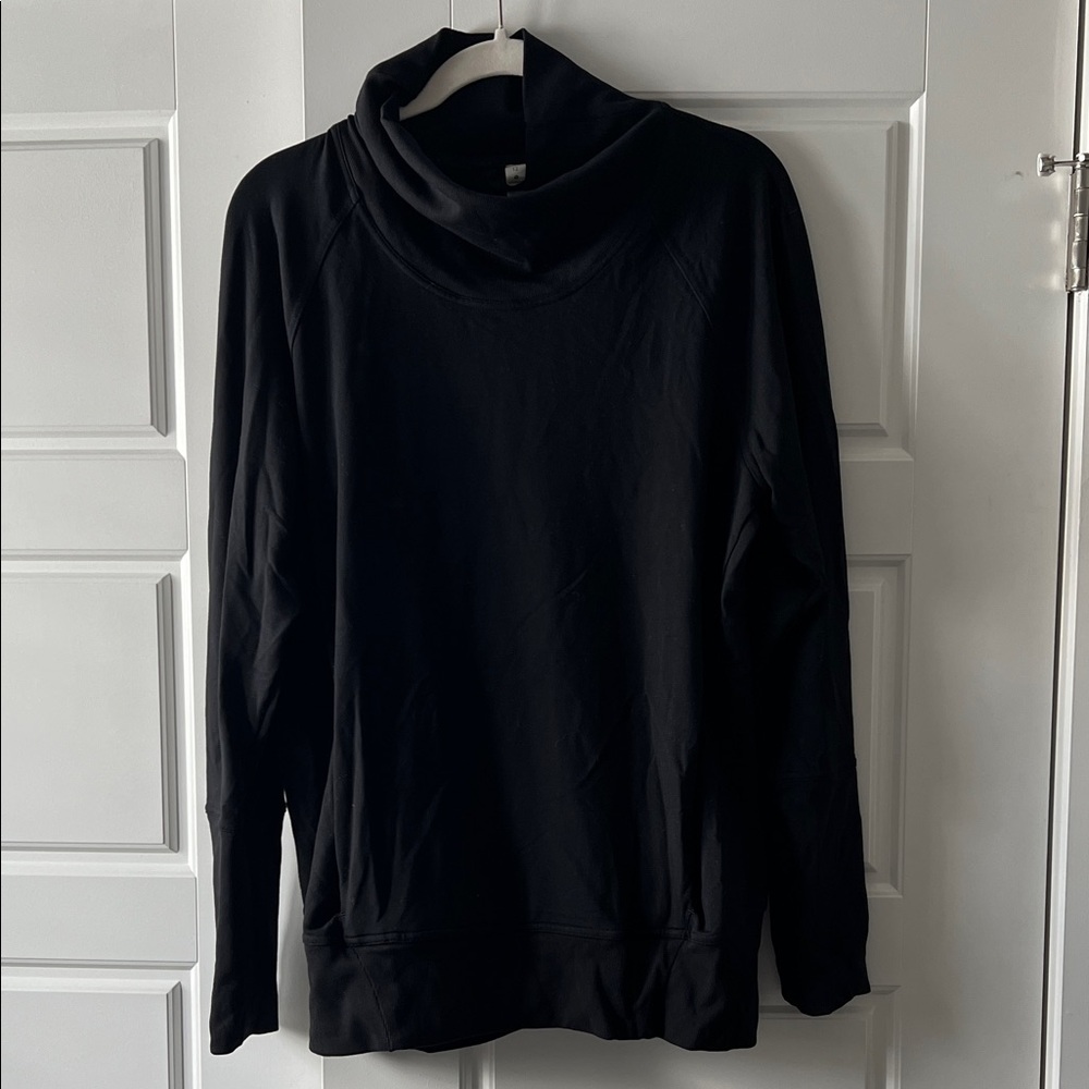 Lululemon Black Turtleneck Sweatshirt